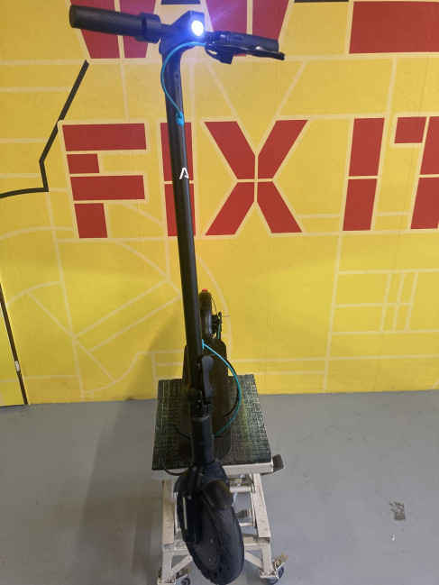 LAMAX E-Scooter S11600 -ridden for 911 km