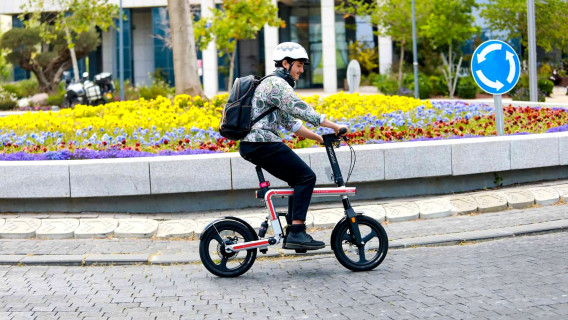 INOKIM kleiner elektrischer Kompressor mit Batterie - Max Blinker -  E-Scooter - Freude am Fahren